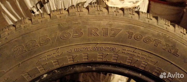 Nokian Tyres Hakkapeliitta SUV 225/65 R17