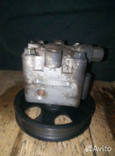 Насос гур Suzuki Grand Vitara 2.0 2010