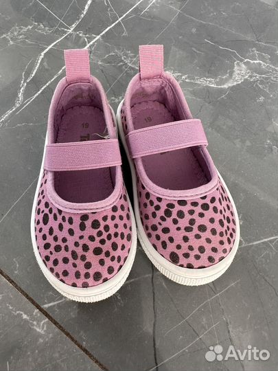 Туфли, кеды для девочки