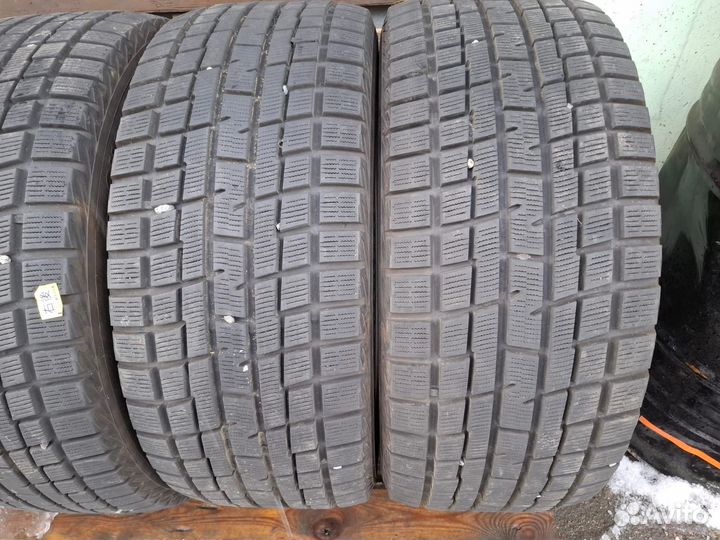 Yokohama Ice Guard IG30 255/45 R19