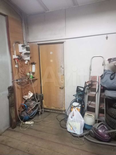 Гараж, > 30 м²