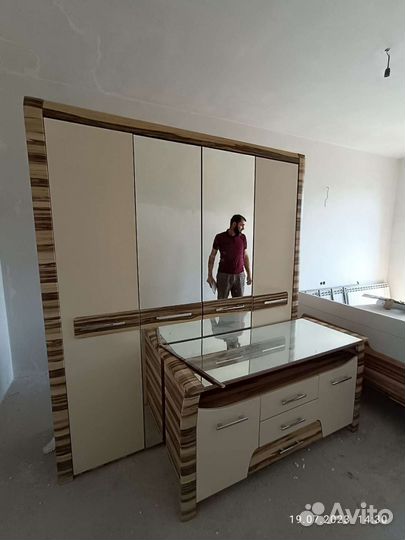 Спальный гарнитур бу