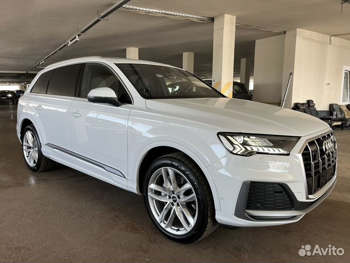 Audi Q7 3.0 AT, 2023, 1 040 км