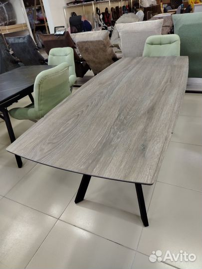 Стол из керамогранита раздвижной