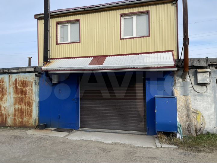 Гараж, > 30 м²