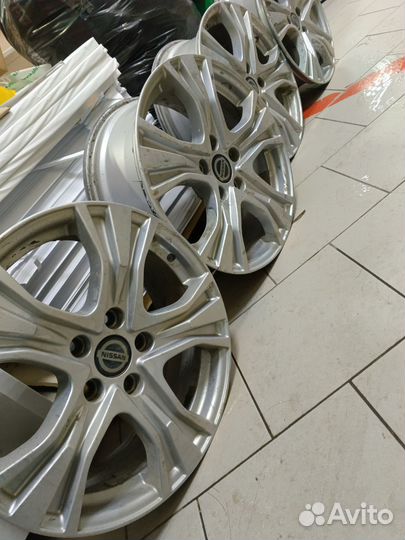 Диски на 17 оригинал нисан Тиана