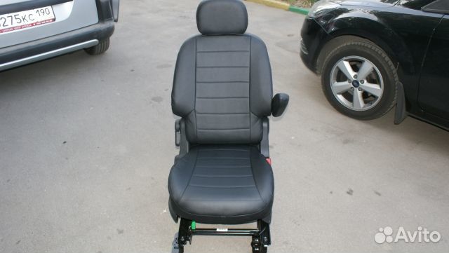 Авточехлы из экокожи на Peugeout tepee