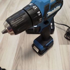 Компакт бесшеточный шуруповерт makita DF332D