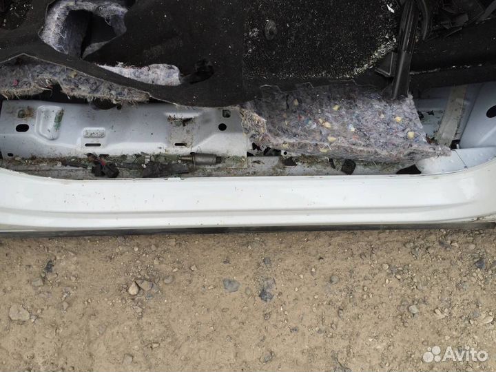 Панель боковая кузова/стойка правая Volkswagen Tiguan