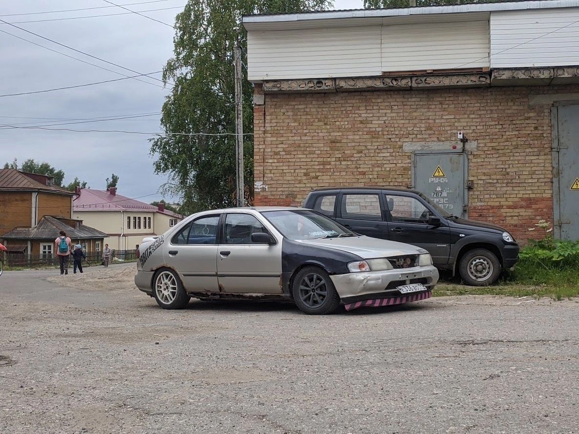 Nissan Sunny: фото владельца