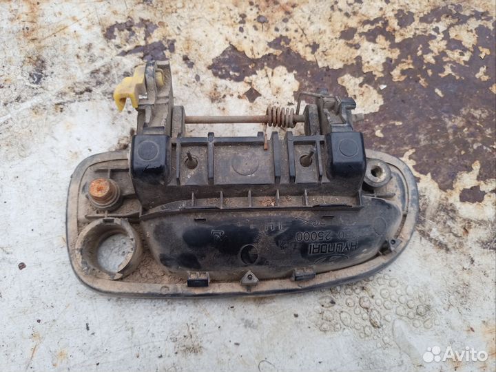 Ручка передняя левая Hyundai accent