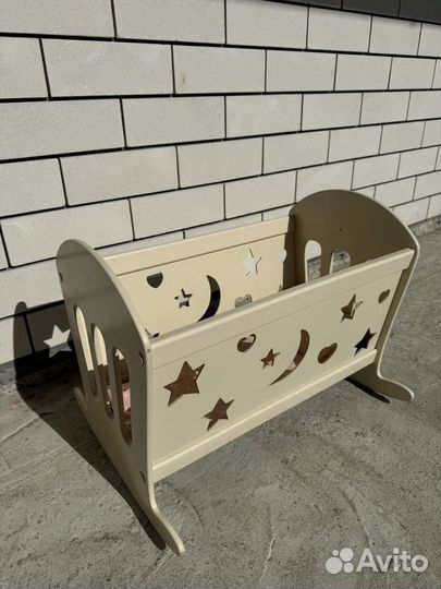 Кроватка для кукол