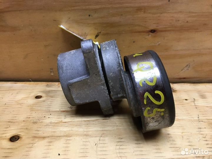 Натяжитель Nissan Elgrand TE52 QR25DE 2010