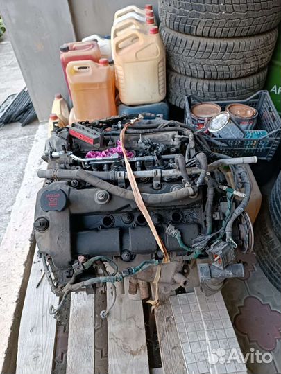 Двигатель на jaguar X- type 2.1