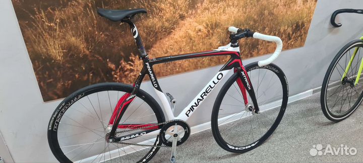 Трековый карбоновый велосипед Pinarello Xtrack