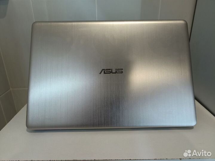 Игровой Asus