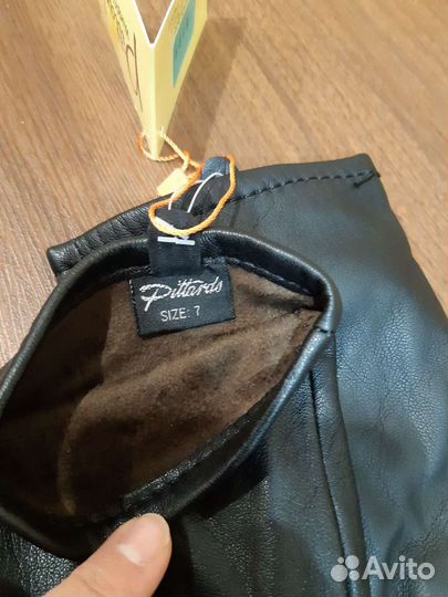 Перчатки Новые