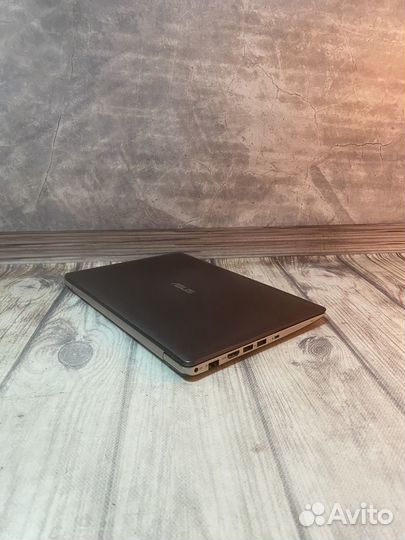 Ноутбук Asus сенсорный экран 12.5