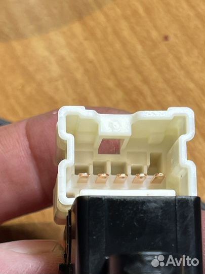 Кнопка стеклоподьемника suzuki vitara