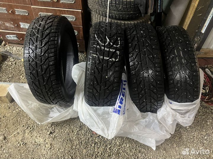 Tigar SUV Ice 215/60 R17 100T