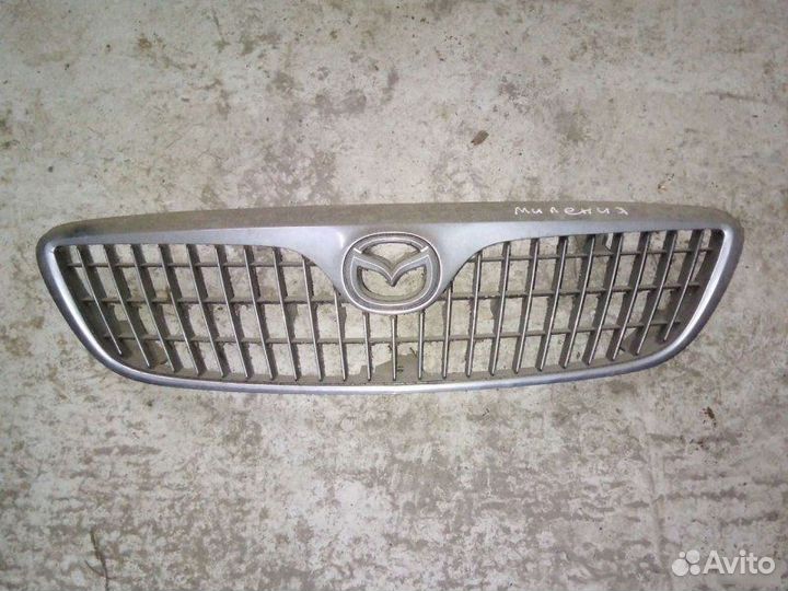 Решетка радиатора Mazda Millenia