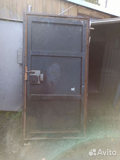 Дверь металлическая