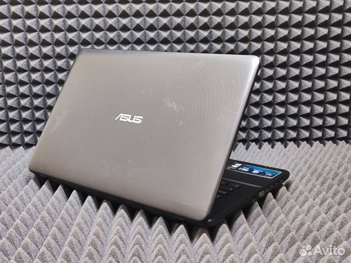 Ноутбук Asus 17.3