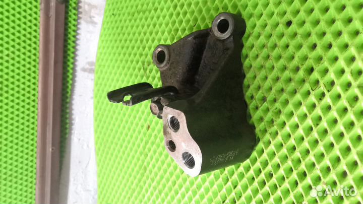 Кронштейн кпп левый Kia Rio