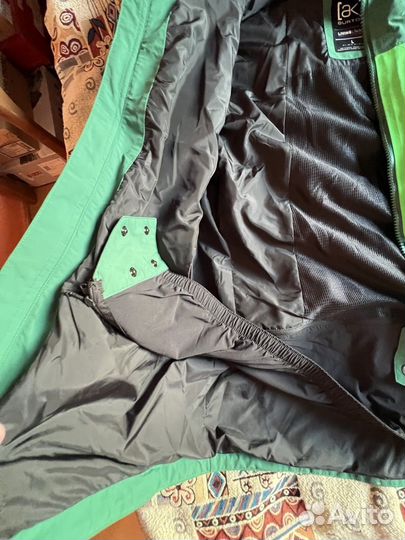 Горнолыжная куртка burton