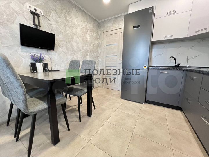 2-к. квартира, 54 м², 13/16 эт.