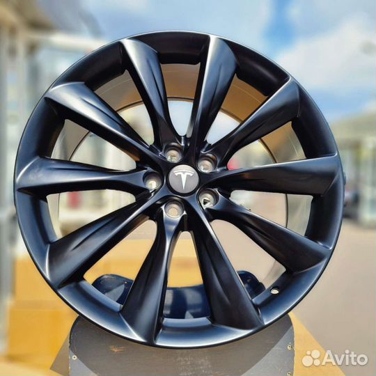 Литые диски Tesla R19 5 114.3