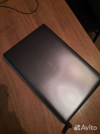 Ноутбук asus