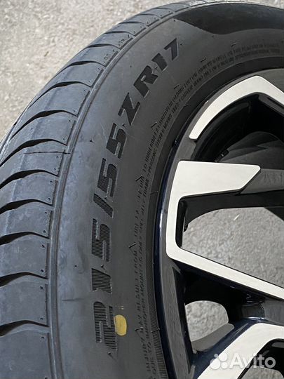 Winrun R330 215/55 R17