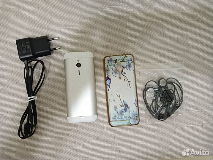 Nokia 230
