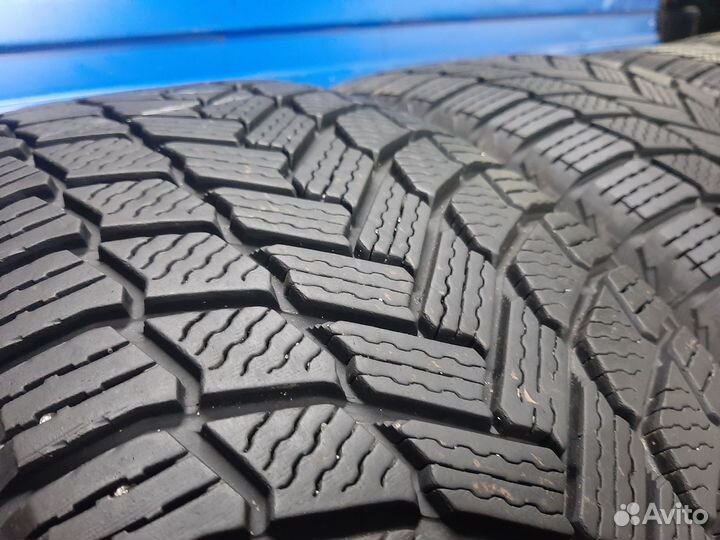 Michelin X-Ice Snow SUV 235/55 R19 и 255/50 R19 105H