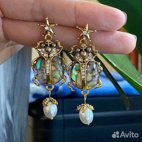 Серьги Alexander McQueen Египетские жуки-скарабеи