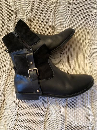 Zara Кожаные ботинки р.31