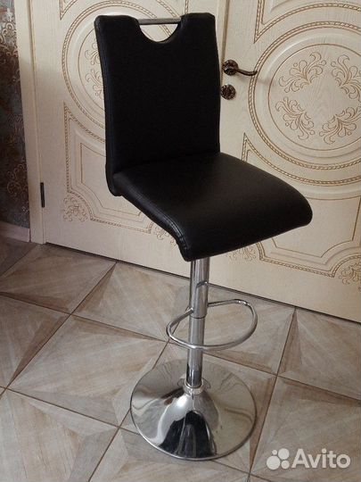 Барный стул