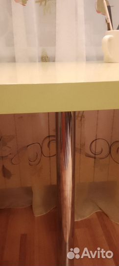 Столешница и две тумбы