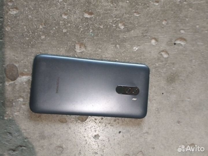 Xiaomi Pocophone F1, 6/64 ГБ