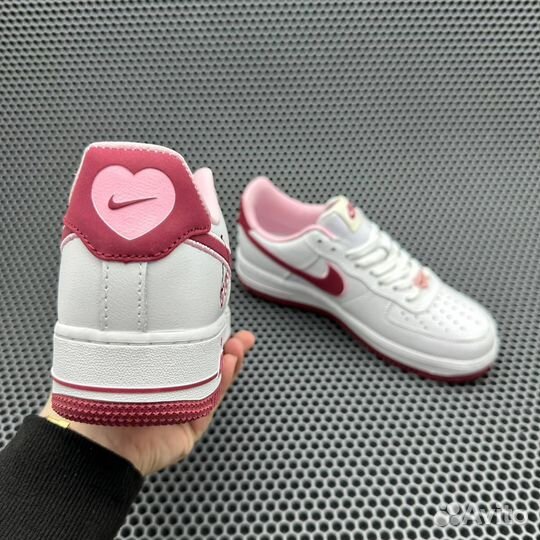 Кроссовки Nike Air Force 1 Low Valentine's Day