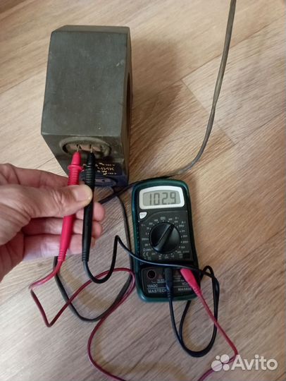 Понижающий трансформатор Бизончик220 на 100v 625W