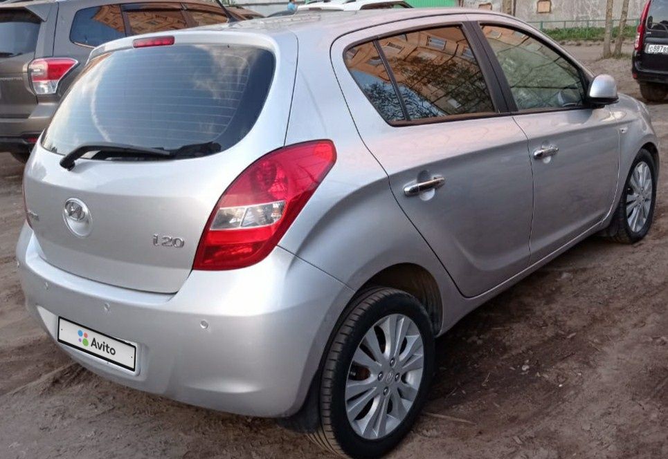 Hyundai i20: фото владельца