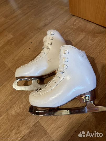 Фигурные коньки risport 195
