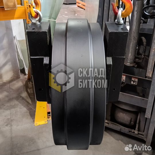 Колесо направляющее / ленивец Hyundai R290LC-9A