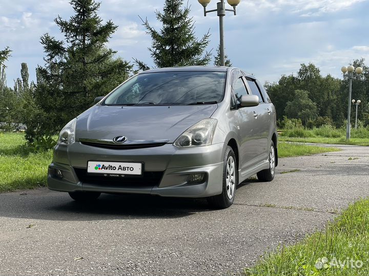 Toyota Wish 1.8 AT, 2007, 214 436 км