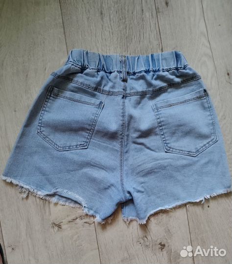 Джинсовые шорты
