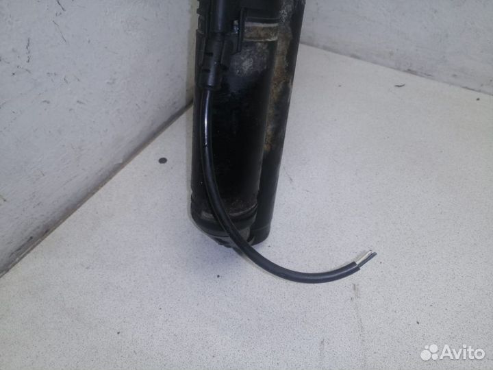 Пневмоамортизатор передний