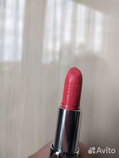 Givenchy помада