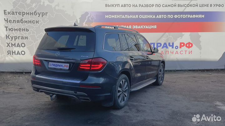 Патрубок радиатора Mercedes-Benz GL (X166) 1665003475